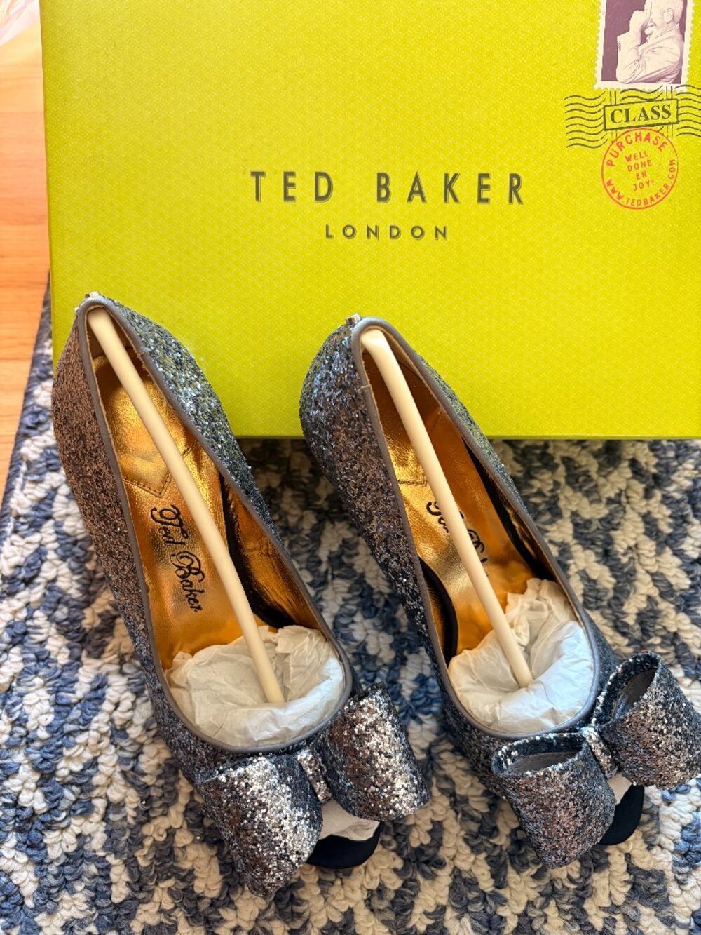 Ted Baker London silver glitter platform heels, women’s size 7